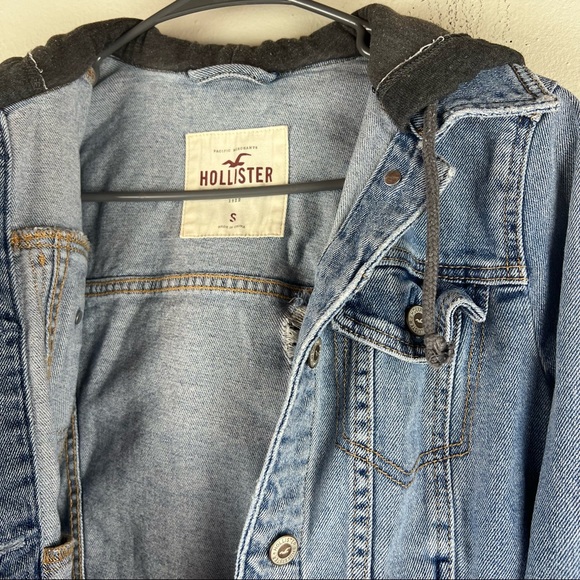 Hollister Denim Jean Jacket Sweatshirt Hood & Cuffs Size Small - Picture 3 of 8